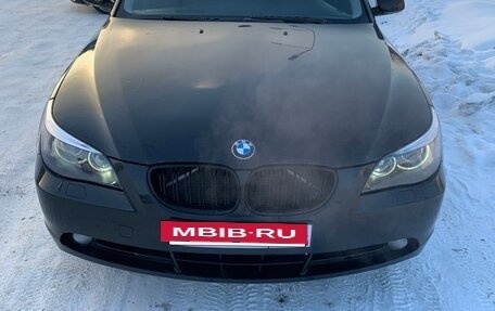 BMW 5 серия, 2005 год, 900 000 рублей, 7 фотография