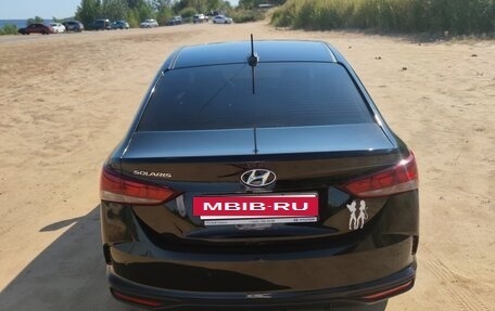 Hyundai Solaris II рестайлинг, 2021 год, 1 850 000 рублей, 2 фотография