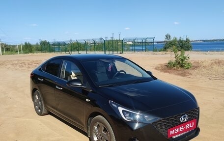 Hyundai Solaris II рестайлинг, 2021 год, 1 850 000 рублей, 4 фотография