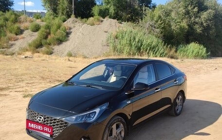 Hyundai Solaris II рестайлинг, 2021 год, 1 850 000 рублей, 3 фотография