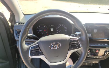 Hyundai Solaris II рестайлинг, 2021 год, 1 850 000 рублей, 15 фотография