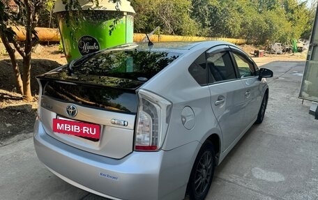 Toyota Prius, 2013 год, 1 600 000 рублей, 6 фотография