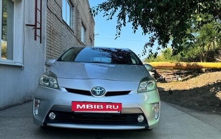 Toyota Prius, 2013 год, 1 600 000 рублей, 2 фотография