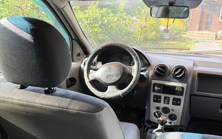 Renault Logan I, 2005 год, 208 000 рублей, 2 фотография