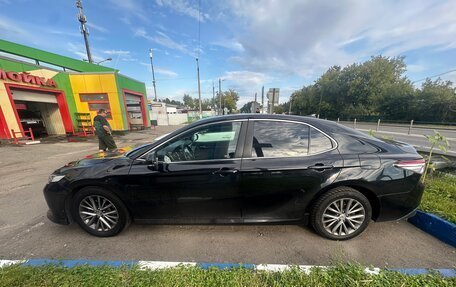 Toyota Camry, 2019 год, 1 600 000 рублей, 2 фотография