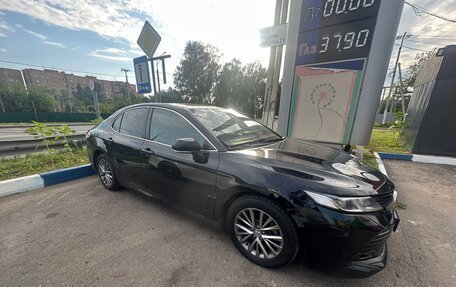 Toyota Camry, 2019 год, 1 600 000 рублей, 4 фотография