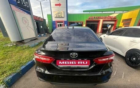 Toyota Camry, 2019 год, 1 600 000 рублей, 3 фотография
