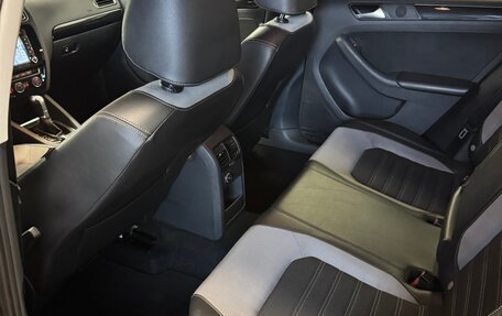 Volkswagen Jetta VI, 2015 год, 1 000 100 рублей, 5 фотография