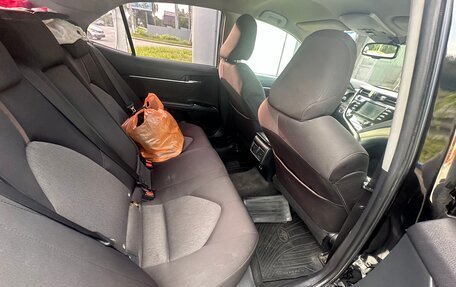 Toyota Camry, 2019 год, 1 600 000 рублей, 6 фотография