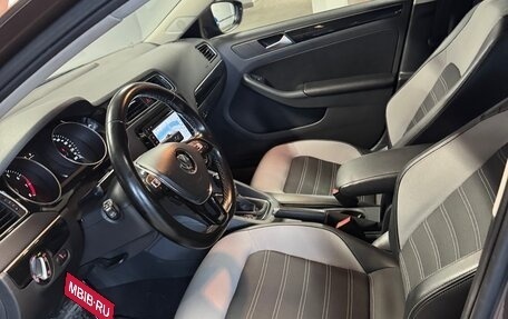 Volkswagen Jetta VI, 2015 год, 1 000 100 рублей, 4 фотография