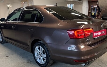 Volkswagen Jetta VI, 2015 год, 1 000 100 рублей, 11 фотография