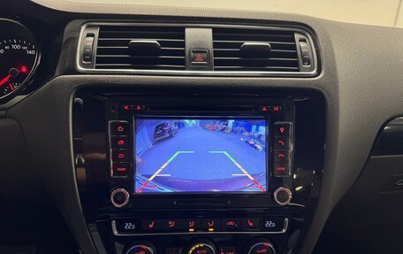 Volkswagen Jetta VI, 2015 год, 1 000 100 рублей, 14 фотография