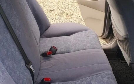 Toyota Prius IV XW50, 1999 год, 250 000 рублей, 8 фотография