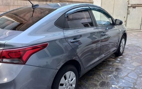 Hyundai Solaris II рестайлинг, 2017 год, 1 100 000 рублей, 12 фотография
