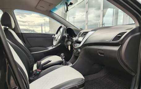 Hyundai Solaris II рестайлинг, 2011 год, 680 000 рублей, 13 фотография