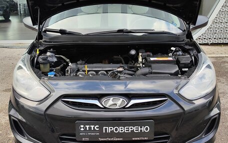 Hyundai Solaris II рестайлинг, 2011 год, 680 000 рублей, 11 фотография