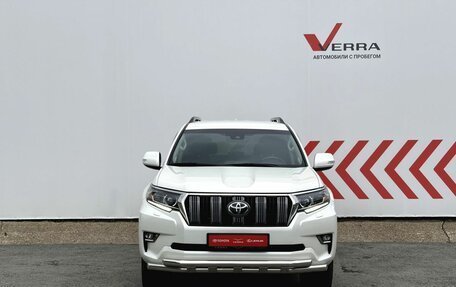 Toyota Land Cruiser Prado 150 рестайлинг 2, 2022 год, 6 000 000 рублей, 4 фотография