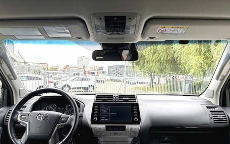 Toyota Land Cruiser Prado 150 рестайлинг 2, 2022 год, 6 000 000 рублей, 18 фотография