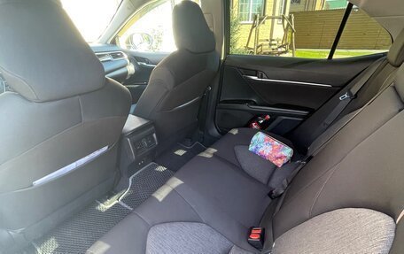 Toyota Camry, 2018 год, 2 690 000 рублей, 6 фотография