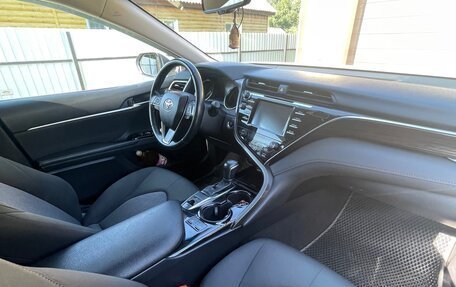 Toyota Camry, 2018 год, 2 690 000 рублей, 5 фотография