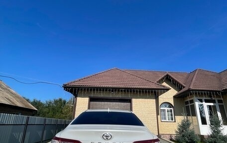 Toyota Camry, 2018 год, 2 690 000 рублей, 2 фотография