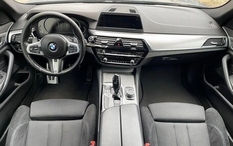 BMW 5 серия, 2018 год, 2 990 000 рублей, 16 фотография