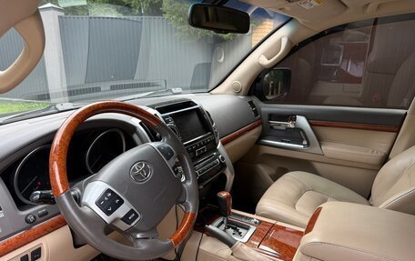 Toyota Land Cruiser 200, 2013 год, 3 700 000 рублей, 7 фотография