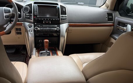 Toyota Land Cruiser 200, 2013 год, 3 700 000 рублей, 8 фотография