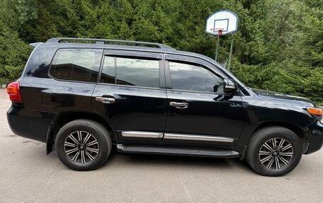 Toyota Land Cruiser 200, 2013 год, 3 700 000 рублей, 2 фотография