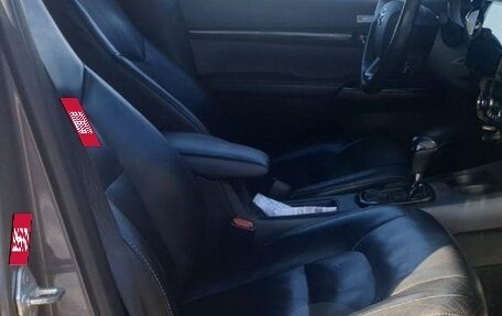 Toyota Hilux VIII, 2019 год, 4 300 000 рублей, 3 фотография