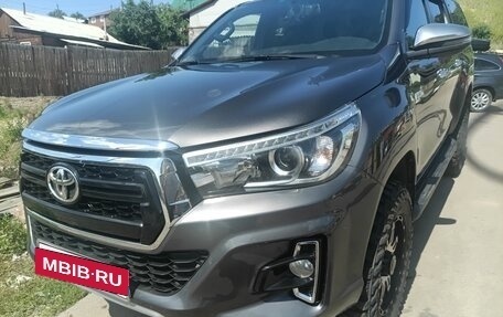 Toyota Hilux VIII, 2019 год, 4 300 000 рублей, 11 фотография