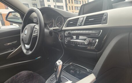 BMW 3 серия, 2015 год, 1 450 000 рублей, 12 фотография