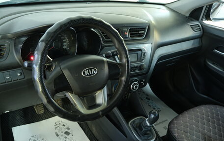 KIA Rio III рестайлинг, 2013 год, 599 000 рублей, 10 фотография