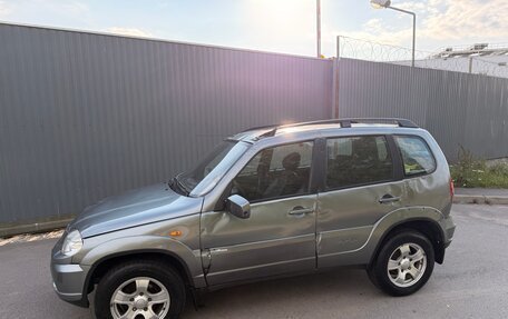 Chevrolet Niva I рестайлинг, 2010 год, 170 000 рублей, 1 фотография