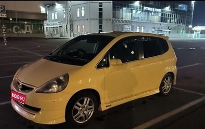 Honda Fit III, 2004 год, 250 000 рублей, 1 фотография