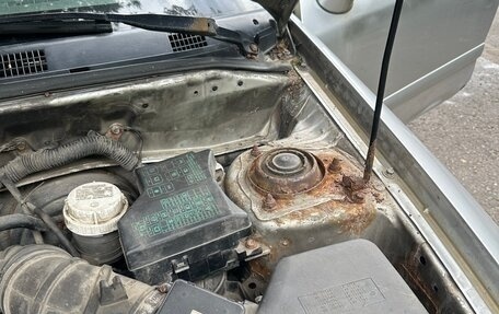 Mitsubishi Carisma I, 2001 год, 58 000 рублей, 20 фотография