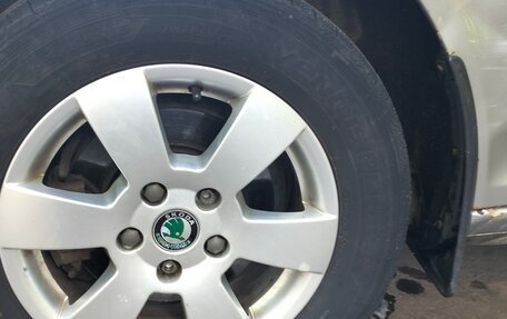 Skoda Octavia, 2010 год, 800 000 рублей, 24 фотография