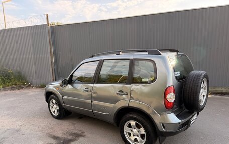 Chevrolet Niva I рестайлинг, 2010 год, 170 000 рублей, 4 фотография
