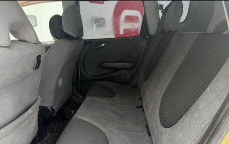 Honda Fit III, 2004 год, 250 000 рублей, 7 фотография