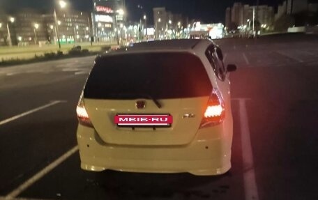 Honda Fit III, 2004 год, 250 000 рублей, 5 фотография