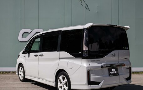 Honda Stepwgn IV, 2018 год, 2 550 000 рублей, 2 фотография