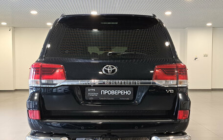 Toyota Land Cruiser 200, 2014 год, 4 840 000 рублей, 6 фотография