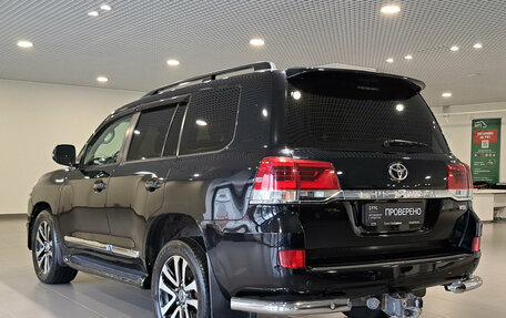 Toyota Land Cruiser 200, 2014 год, 4 840 000 рублей, 7 фотография