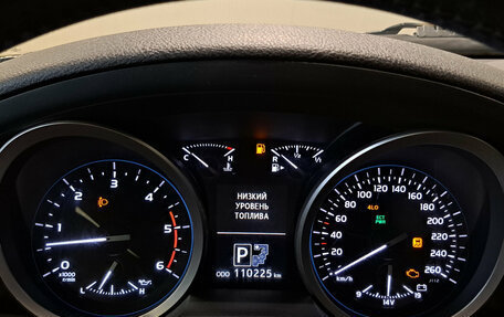 Toyota Land Cruiser 200, 2014 год, 4 840 000 рублей, 13 фотография