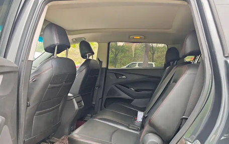 Chevrolet Orlando, 2023 год, 1 300 000 рублей, 4 фотография
