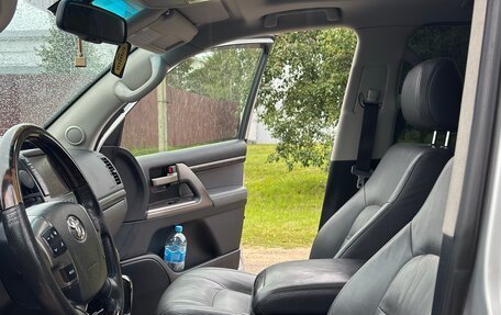 Toyota Land Cruiser 200, 2009 год, 2 500 000 рублей, 9 фотография