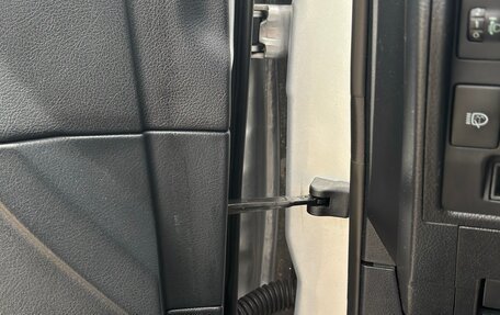 Toyota Land Cruiser 200, 2009 год, 2 500 000 рублей, 6 фотография