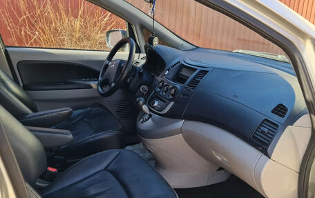 Mitsubishi Grandis, 2008 год, 800 000 рублей, 2 фотография