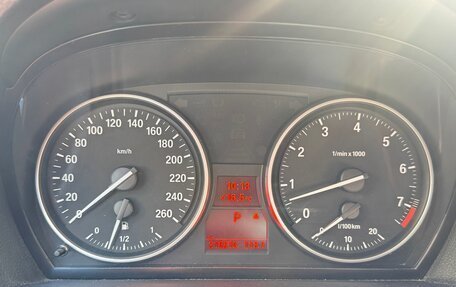 BMW 3 серия, 2010 год, 1 150 000 рублей, 21 фотография