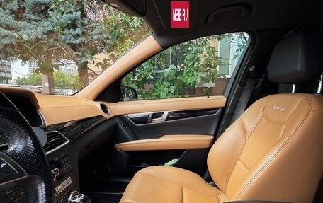 Mercedes-Benz C-Класс, 2011 год, 1 650 000 рублей, 3 фотография
